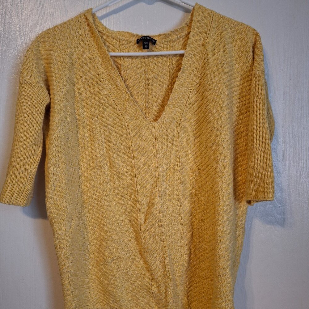 Express Knitted Shirt Small - Medium